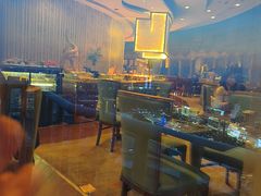 -怡豪大饭店·49楼旋转自助餐厅