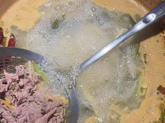 -洱火云南酸菜牛肉火锅(石景山当代商城店)