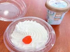 -红宝石·鲜奶小方·海派西点房(南丹店)