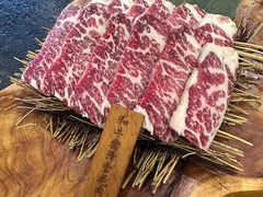 -臻牛烤肉