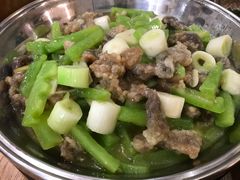 -石磨豆花家常菜·牦牛排土火锅
