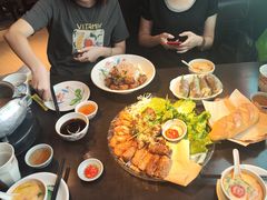 -大头虾越式风味餐厅(光明广场店)