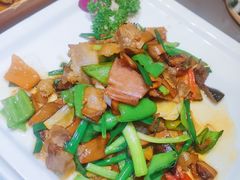 诺邓火腿爆黑牛肝菌-段公子·精品云南菜