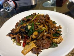 -牛头鱼庄·地道广西菜(西明店)