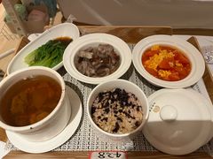 -臻儿屿月子会所(茶山店)