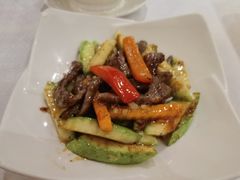 双瓜炒牛柳条-弘雅饭店