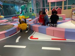 -利奥梦幻主题乐园(爱琴海购物公园店)