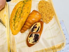 法国香蒜-山崎面包(百联世纪店)
