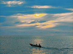 -Sunset Bar(丹绒亚路香格里拉店)