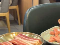 -臻牛烤肉