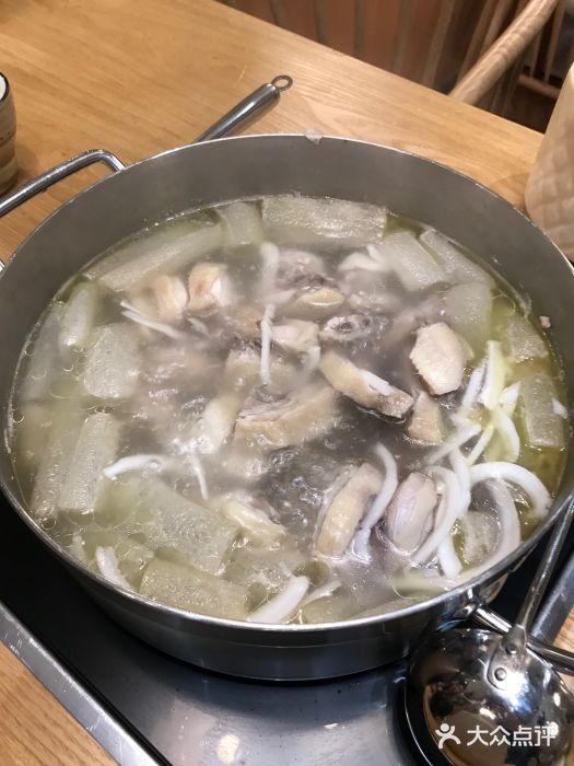 招牌竹笙椰子鸡