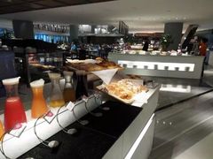 -上海滴水湖皇冠假日酒店