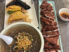 -今鲜源酒店·海鲜锅贴青岛菜(新湛路店)