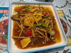 -钟记家菜(红专南路店)