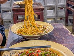 -方铲铲·成都板凳面(滨江银泰店)