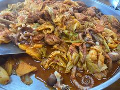 -亲昵春川鸡排(韩国美食街店)