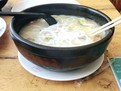 -桥香园过桥米线(国贸店)