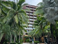 -三亚湾海居铂尔曼度假酒店