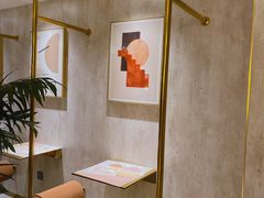 -新华里咖啡书吧(新华书店小寨店)