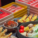 💞简约流行风装潢自助餐,和牛海鲜小食爱不释口🥩🍣🍗