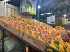 -三亚新鸿港水果一级批发市场