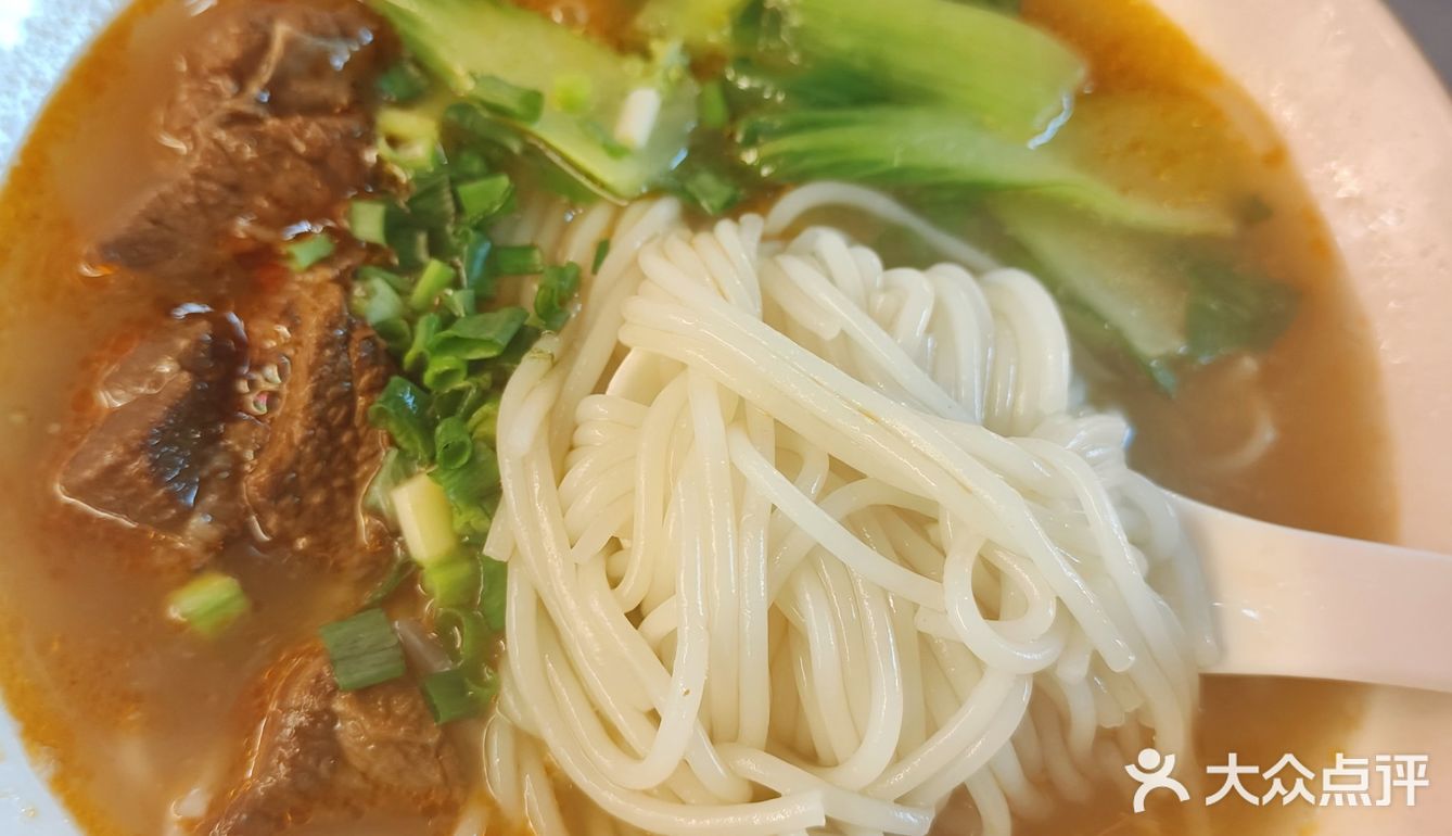 量大好吃的客家牛肉汤