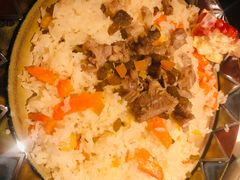 金桃手抓饭-丝路金桃·新疆菜(徐汇店)