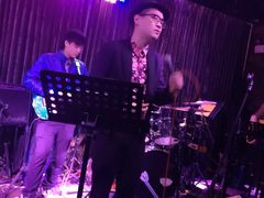 OhBar偶吧音乐酒吧-ohbar live house(人广店)
