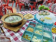 -拾分大排档·顺德鱼生·炭火羊肉煲·海鲜烧烤(南海桂城店)