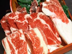 -铭牛烧肉·和牛海鲜自助(高新月牙湖店)