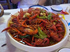 -海盗船. 龙虾烧烤. 酒馆