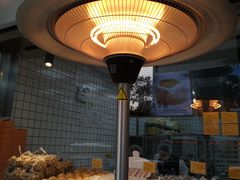 面包甜点陈列柜-鲍师傅糕点(江苏路店)