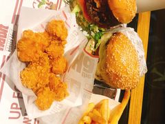 -The Habit Burger Grill 哈比特汉堡(爱琴海店)