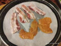 石烤五花肉-神火源炭火烤肉火锅店(西塘店)