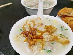 荔湾艇仔粥-伍湛记 · 广州老字号(龙津中路店)