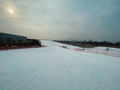 -华彬猛犸滑雪场