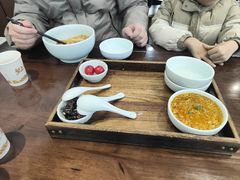 -蟹上黄·蟹黄面·江南糖水(人民广场店)