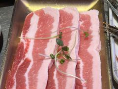 猪五花肉-釜山火炉·海鲜烤肉(紫藤路店)