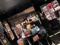 一楼-Victoria's Secret(杭州湖滨银泰in77店)