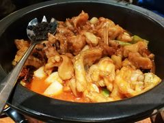 黑松露牛肝菌焖牛蛙-云海肴·汽锅鸡·云南菜(美罗城店)