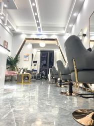 -V8潮牌·接发烫染连锁