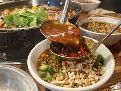 -仔耳朵冷锅鱼蛙芋儿鸡(莲花东路店)