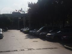 -红星美凯龙全球家居生活广场停车场(汶水店)