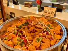 -涨巢·潮玩水疗局