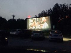 -枫花园汽车电影院(朝阳公园店)