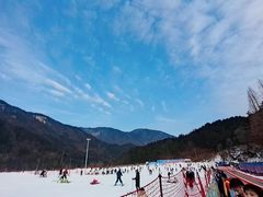 -大别山南武当滑雪场
