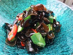 秋葵拌木耳-尚一汤·粤菜海鲜(环球港店)