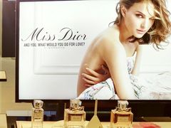 -DIOR迪奥(德基广场女装店)