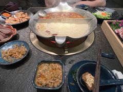 -湊湊火锅·茶憩(打浦桥日月光店)