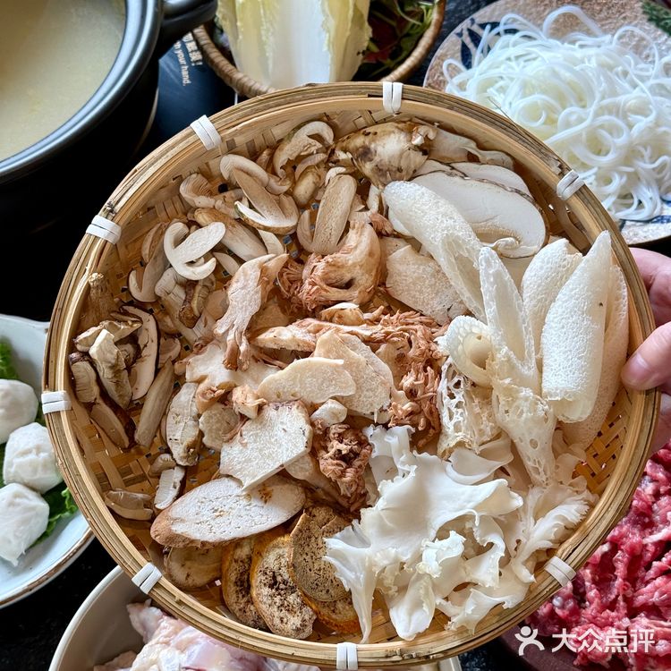 厚街新晋云南野山菌火锅！！鲜哭了啊[流泪]！！